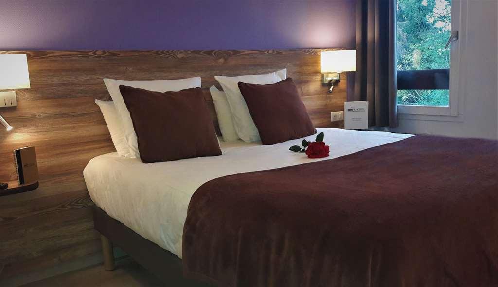 Hotel Brit Confort Pau Lons