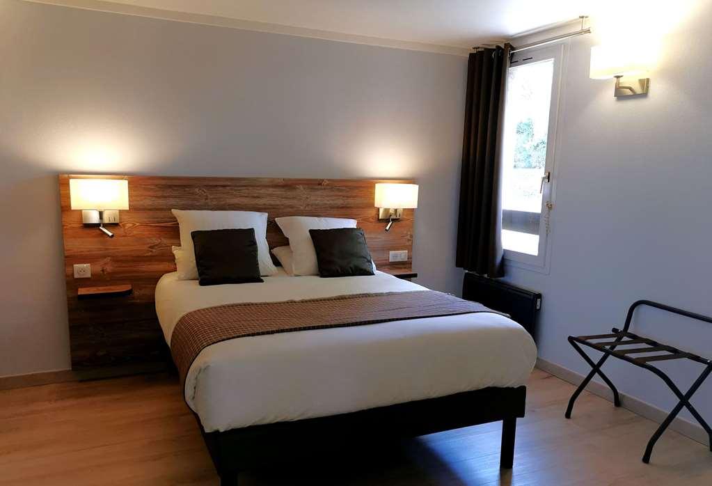 Hotel Brit Confort Pau Lons