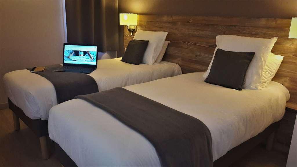 Hotel Brit Confort Pau Lons