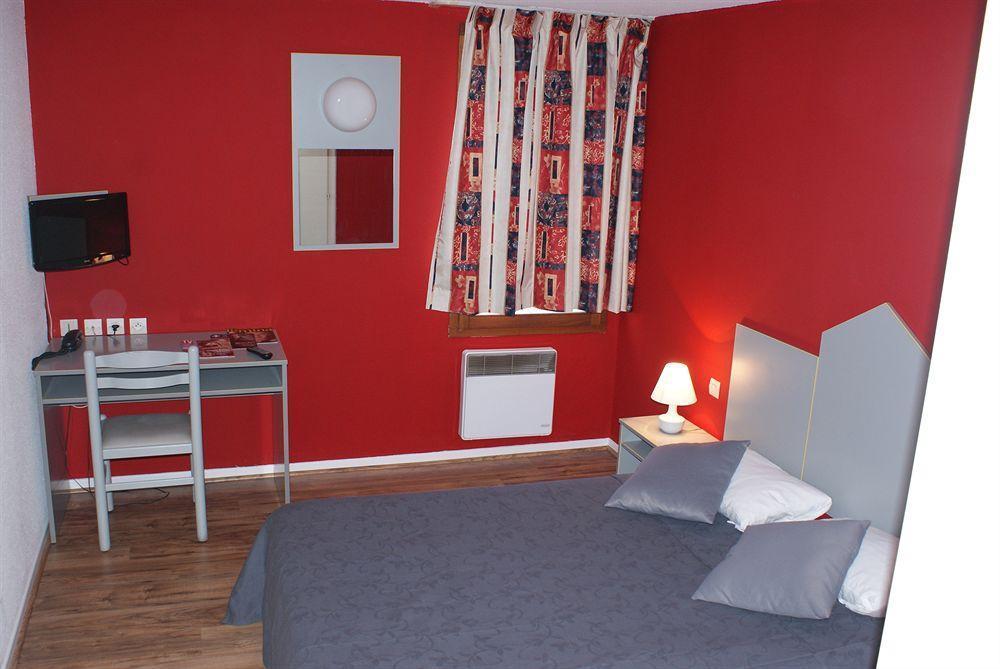 Brit Confort Pau Hotel
