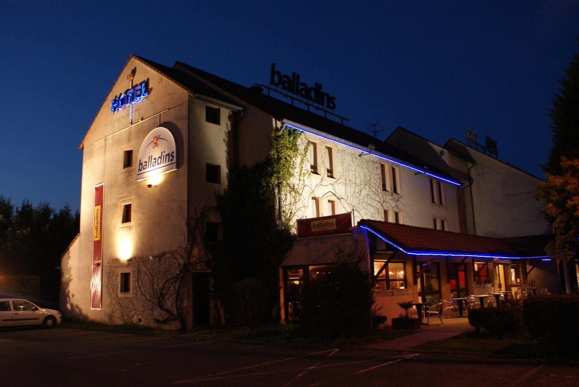 Brit Confort Pau Hotel 3*