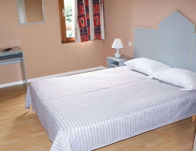 Hotel Brit Confort Pau 3*