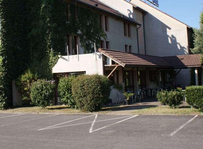 Hotel Brit Confort Pau 3*